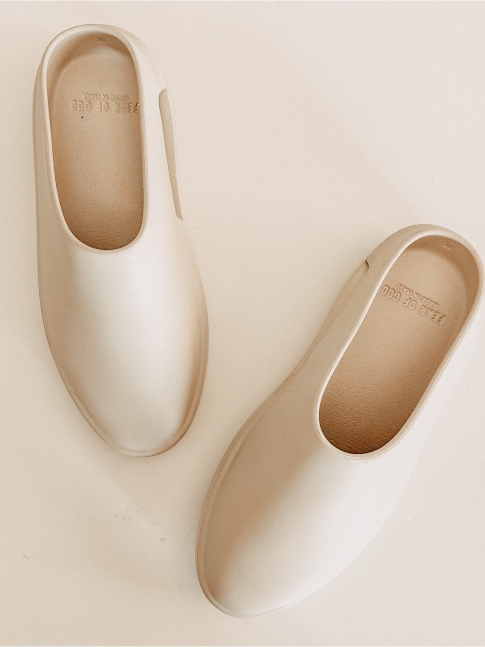 Fear Of God The California Slip On Mules in Oat Cream Foam. Size 36, US 6